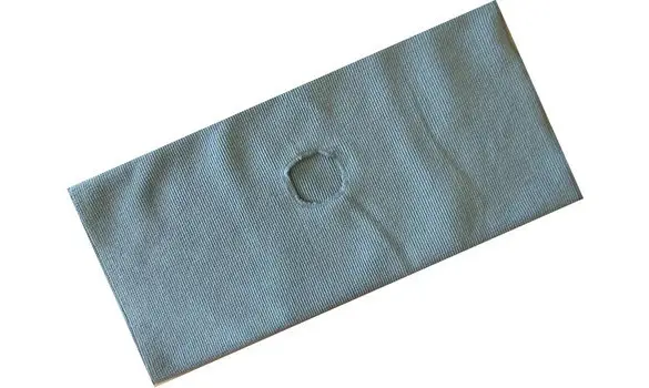 Serpillière à découpe centrale