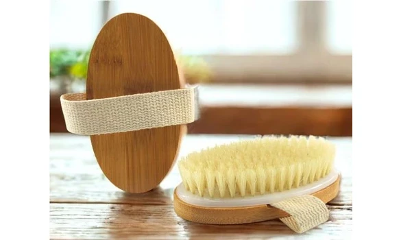 Brosse corps à sec en bambou
