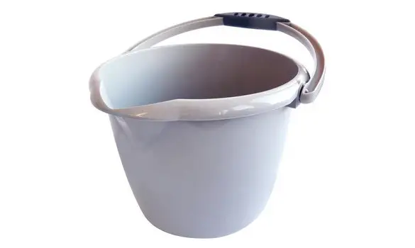 Seau de ménage 6L blanc